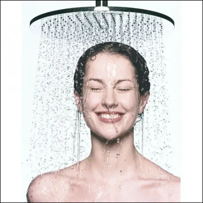 Tu n'as plus de champoing sous la douche et tu es press&eacute;.Que fais-tu ?