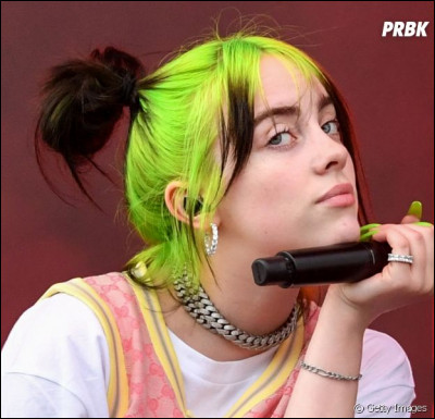Est-ce que Billie Eilish aime son corps ?