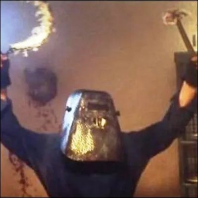 Dans quel film un tueur en s&eacute;rie assassine-t-il des projectionnistes pendant le Festival de Cannes ?