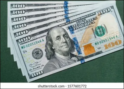 Dans le film "Pour une poignée de dollars", comment s'appelle le personnage interprété par Clint Eastwood ?