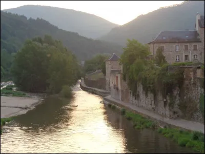 Que signifie l'expression "s'être levé du pied gauche" ?