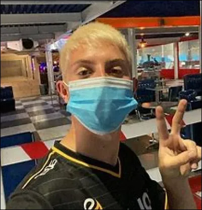 Quel est son tout premier titre ?