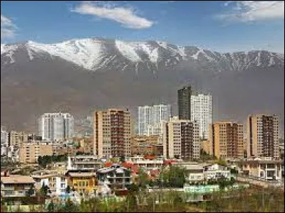 Si vous vous promenez à Téhéran, vous utiliserez le rial.