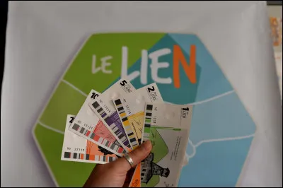 La monnaie locale, le lien, est utilisé à Saint-Étienne et sa région.