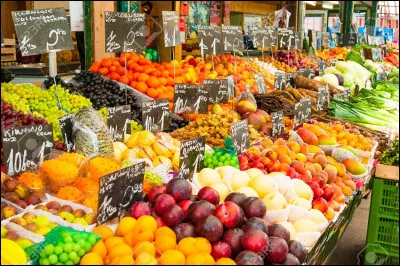 Ville du Vaucluse, peuplée de 28 000 habitants :