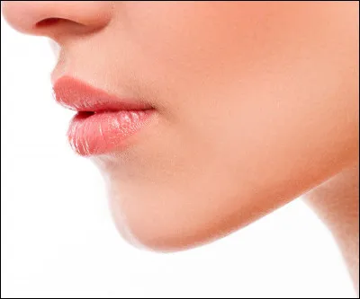 Ville de 30 000 habitants du département des Alpes-Maritimes :