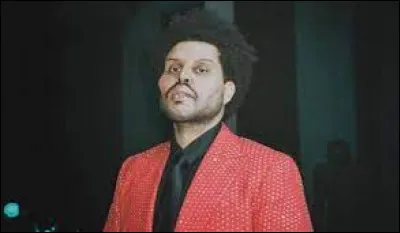 Le nombre d'abonnés qu'il a aujourd'hui, novembre 2021, est de...