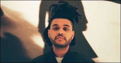 Avec qui est-il en "guerre" actuellement ?