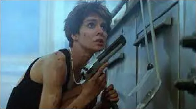 L'acteur Gérard Depardieu a-t-il joué dans le film "Nikita" ?