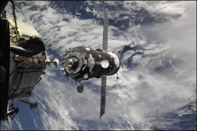 En décollant le 17 novembre 2016, il devient le dixième Français à partir dans l'espace. À bord de quel vaisseau était-ce ?