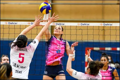 Commune de 800 habitants du département de la Charente-Maritime, située entre Rochefort et la Rochelle :