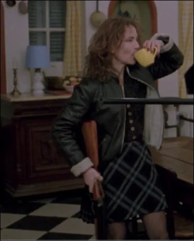 Dans quel film Isabelle Huppert est-elle une postière meurtrière ?