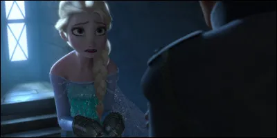 Qui est le prince charmant mais traître qui essaie de devenir roi dans le premier film ?