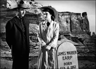 Quel cinéaste a réalisé "La Poursuite infernale" (1946), avec Henry Fonda, Linda Darnell et Victor Mature ?