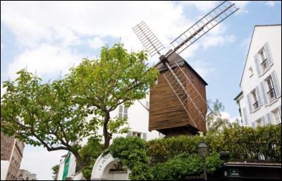 Dans quel quartier de Paris, Le moulin de la Galette est-il situé ?