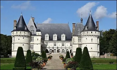 Dans quel département pourrez-vous visiter le château de Mesnières-en-Bray ?