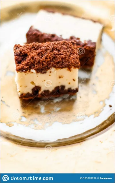 Quel dessert, parmi ces trois, est italien ?