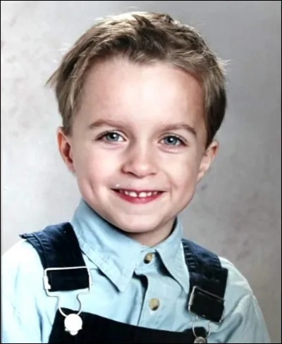 Qui est ce petit garçon ?