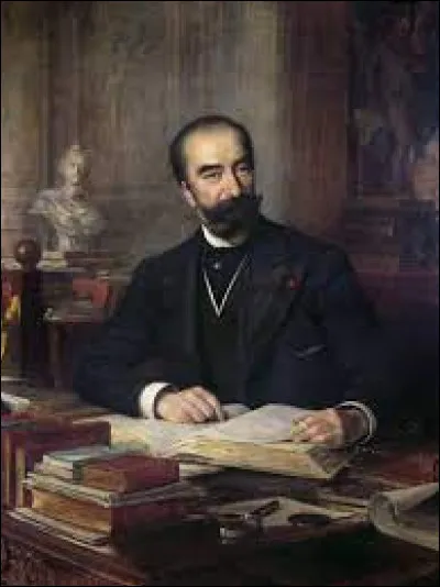 Voici le cinquième président de la République française. Élu en 1887, à la suite de la démission de Jules Grévy, il devance un autre homme politique alors président du Conseil des ministres.
Qui était ce président de la République ?