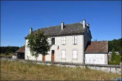 Nous terminons notre balade à Sansac-Veinazès. Village de l'aire d'attraction Aurillacoise, il se situe dans l'ex région ...