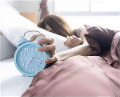 Quand tu te réveilles le matin, que fais-tu ?