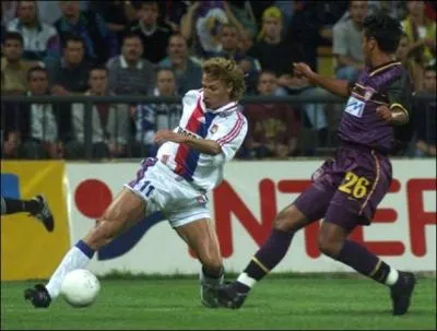 Le tour prliminaire de Champion's League, c'tait mieux avant. Avant de flanquer une rouste cette anne aux belges d'Anderlecht, Lyon s'tait fait scher en 1999-2000 par une quipe improbable :