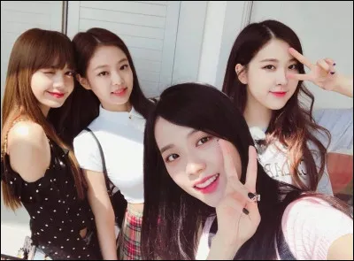 Qui est la plus jeune des Blackpink ?