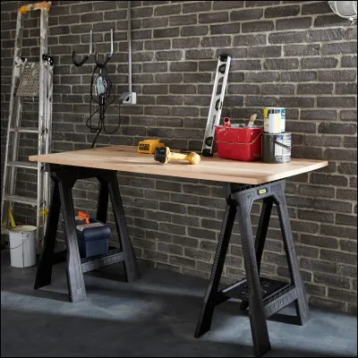 Commune du département de l'Allier, située au sud de Moulins :