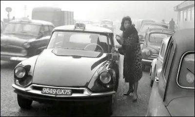 Voici un taxi de luxe depuis le milieu des années 50. Quel est ce tapis magique ?