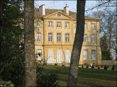 Nous sommes en Bourgogne-Franche-Comté, à Rosey. Village viticole de la Côte chalonnaise, il se situe dans le département ...