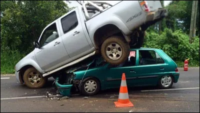 Un accident vient de se produire devant moi, que dois-je faire ?