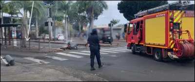 Tu arrives par le passage indiqué par la flèche, que fais-tu ?