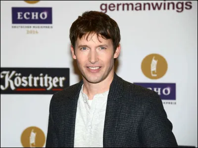 Comme plusieurs stars, le chanteur britannique James Blunt a eu la Covid 19, on lui a donc prescrit un traitement, et suite à ça ...