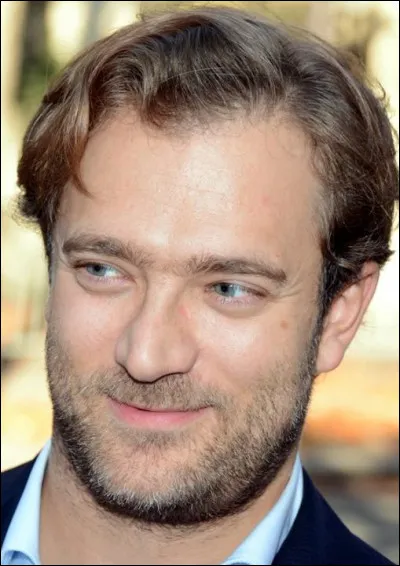 Un lièvre d'au moins un an porte le nom de...