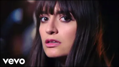 Quel est le titre parmi ces propositions, d'une chanson de Clara Luciani ?