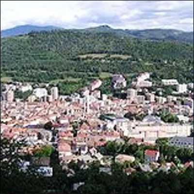 Quelle ville est la préfecture des Hautes-Alpes ?