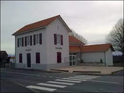 Nous terminons notre balade dans le Béarn, à Maucor. Nous sommes en région ...