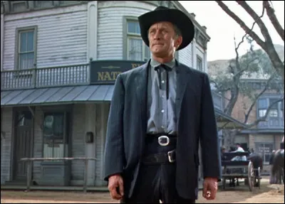 Qui a réalisé "Le Dernier Train de Gun Hill" (1959), avec Kirk Douglas et Anthony Quinn ?