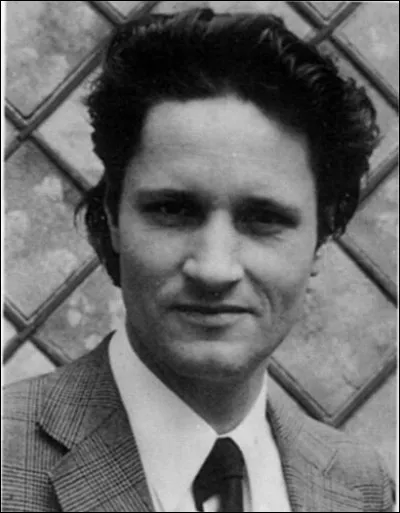 Quel ouvrage Martin Warnke a-t-il écrit, et à quelle date ?