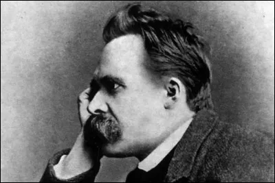 Commune du département de la Côte-d'Or, située dans la plaine de la Saône, près d'Auxonne :