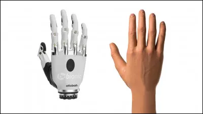 Qui joue dans le film "Luke la main froide" ?