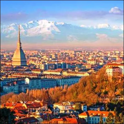 Quelle ville italienne est le chef-lieu de la r&eacute;gion du Pi&eacute;mont ?