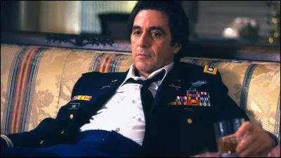 Dans quel film Al Pacino est-il un ancien soldat ayant perdu la vue ?