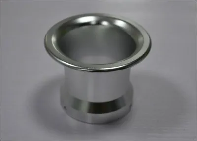 Quel est le nom de cette pièce mécanique ayant approximativement la forme de l'extrémité d'une trompette ?