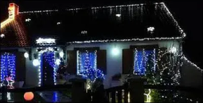 Oucques est une commune Loir-et-Chérienne située en région ...