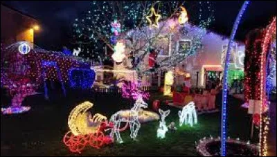 Nous terminons cette longue balade en Poitou-Charentes, à Vautebis. Commune de l'arrondissement de Parthenay, elle se situe dans le département ...