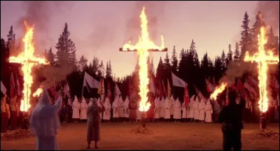 "La Main droite du diable" est le titre d'un long-métrage joué par Val Kilmer.