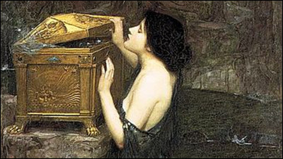 Que contenait ''La boîte de Pandore'' selon la mythologie grecque ?