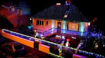 Nous sommes en Bourgogne, à Nevers. Nous nous trouvons dans le département ...