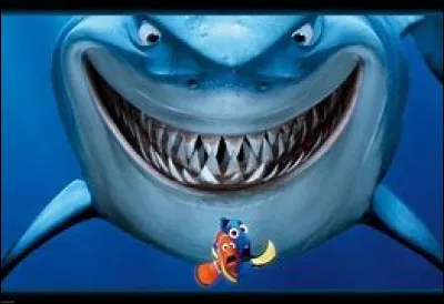 Dans ''Le Monde de Nemo'' comment s'appelle le petit poisson bleu aux côtés de Marin ?